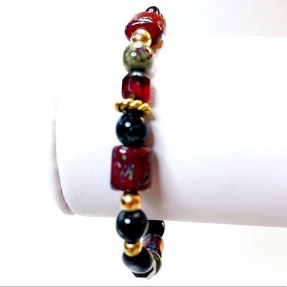 Handmade Beaded Toggle Bracelet Red & Gold - Picture 2 of 10